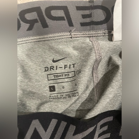 2 Nike and Under Armour Boys Youth Basketball Leggings - Picture 2 of 7